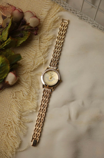 Emma Gold Stones